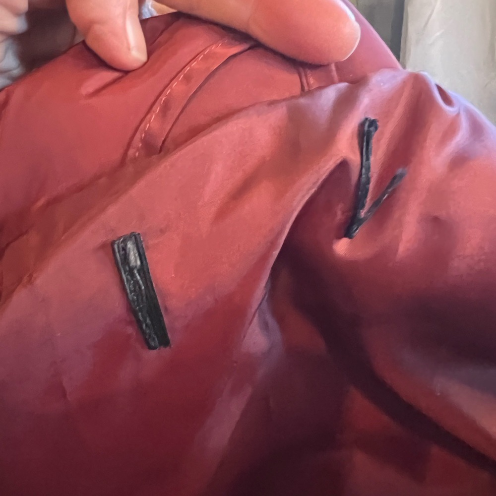 J Crew Quilted Women's Jacket in Rich Burgundy - Picture 5 of 7